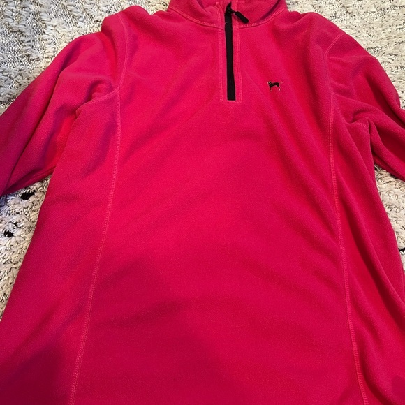 The Black Dog Quarter Zip - Picture 6 of 6